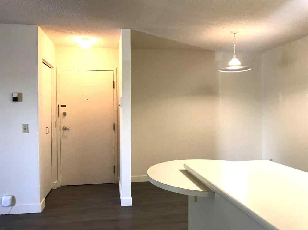 MLS® A2250526 - Unit #21 2421 Edenwold Heights NW in Edgemont Calgary, Residential