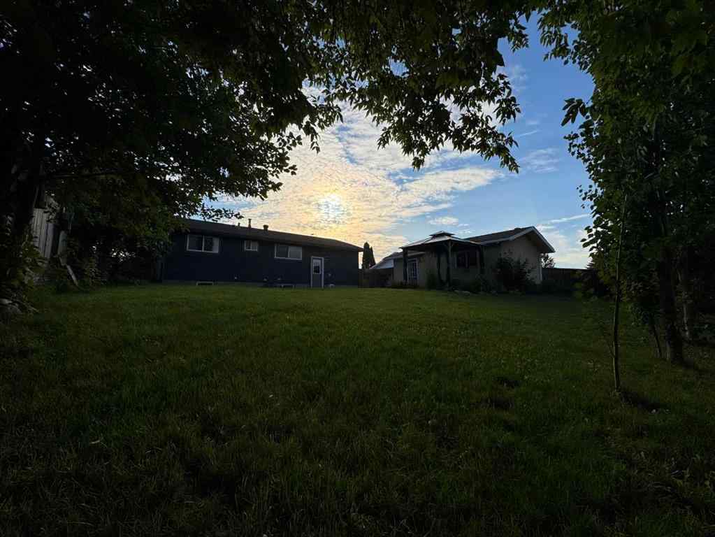 MLS® A2250528 - 212 Silica Place  in Thickwood Fort McMurray, Residential