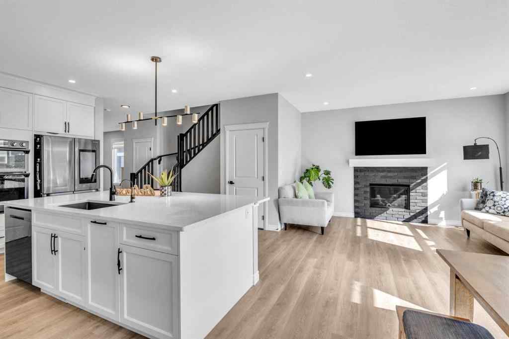 MLS® A2250532 - 21 Ambleside Crescent NW in Moraine Calgary, Residential