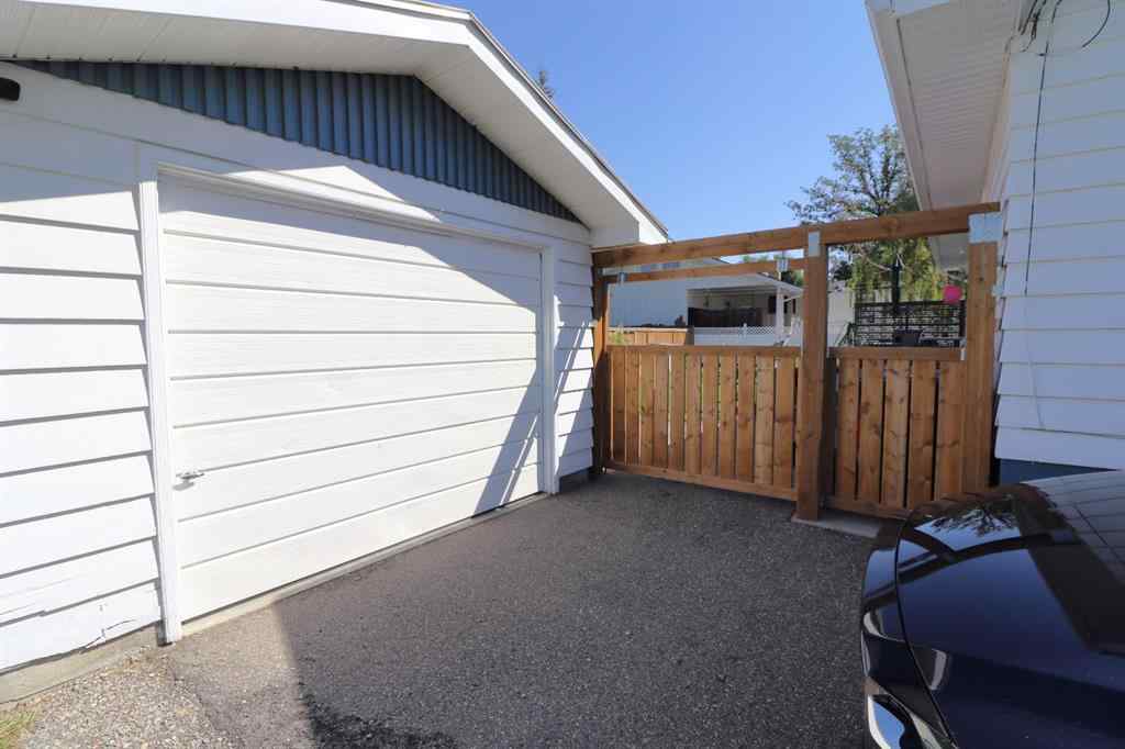 MLS® A2250536 - 304 50 Avenue E in NONE Claresholm, Residential