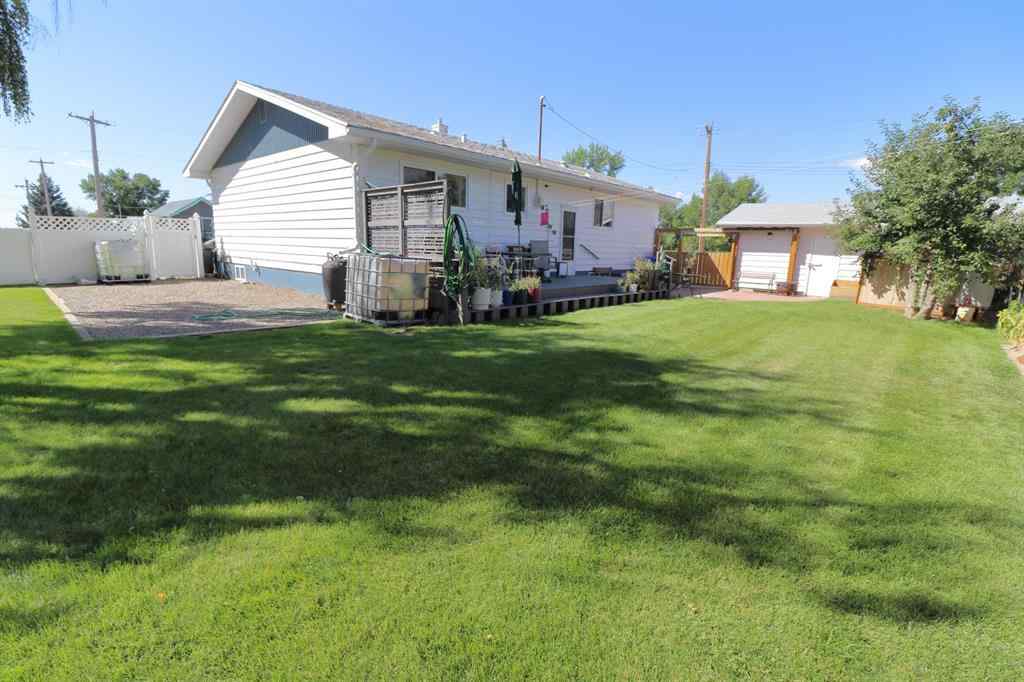 MLS® A2250536 - 304 50 Avenue E in NONE Claresholm, Residential