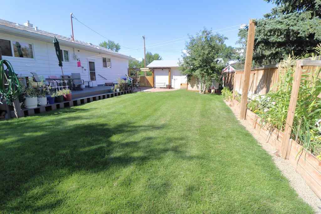 MLS® A2250536 - 304 50 Avenue E in NONE Claresholm, Residential