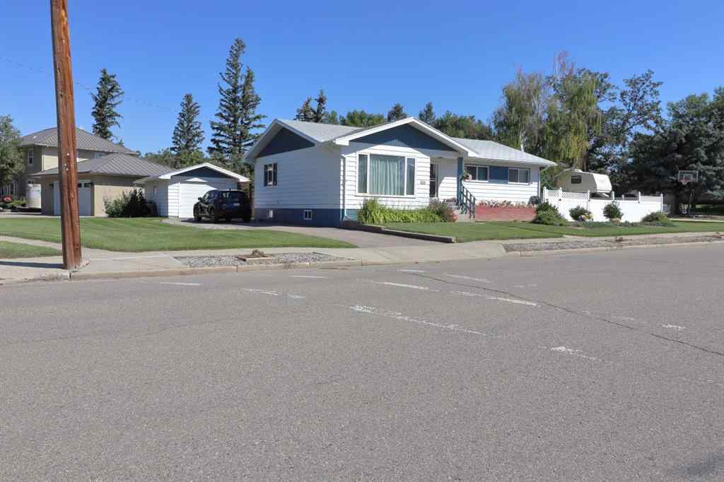 MLS® A2250536 - 304 50 Avenue E in NONE Claresholm, Residential