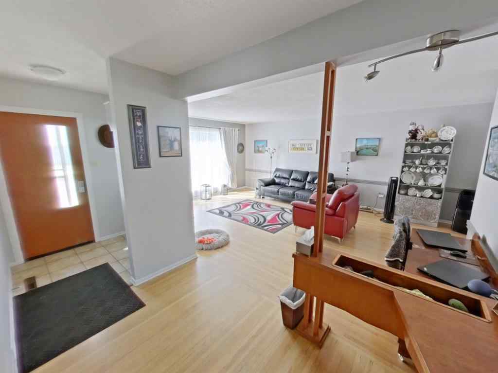 MLS® A2250536 - 304 50 Avenue E in NONE Claresholm, Residential