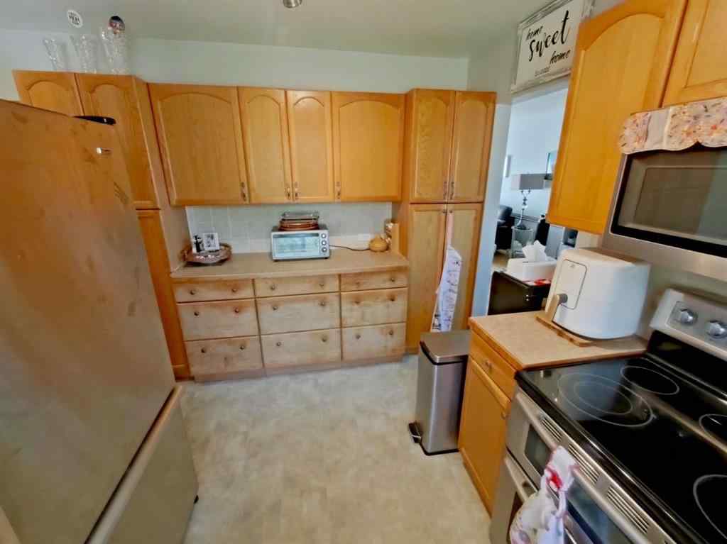 MLS® A2250536 - 304 50 Avenue E in NONE Claresholm, Residential