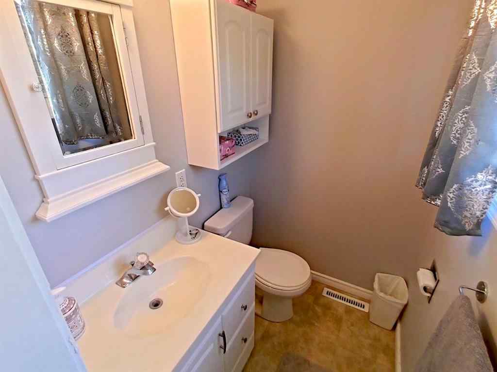 MLS® A2250536 - 304 50 Avenue E in NONE Claresholm, Residential