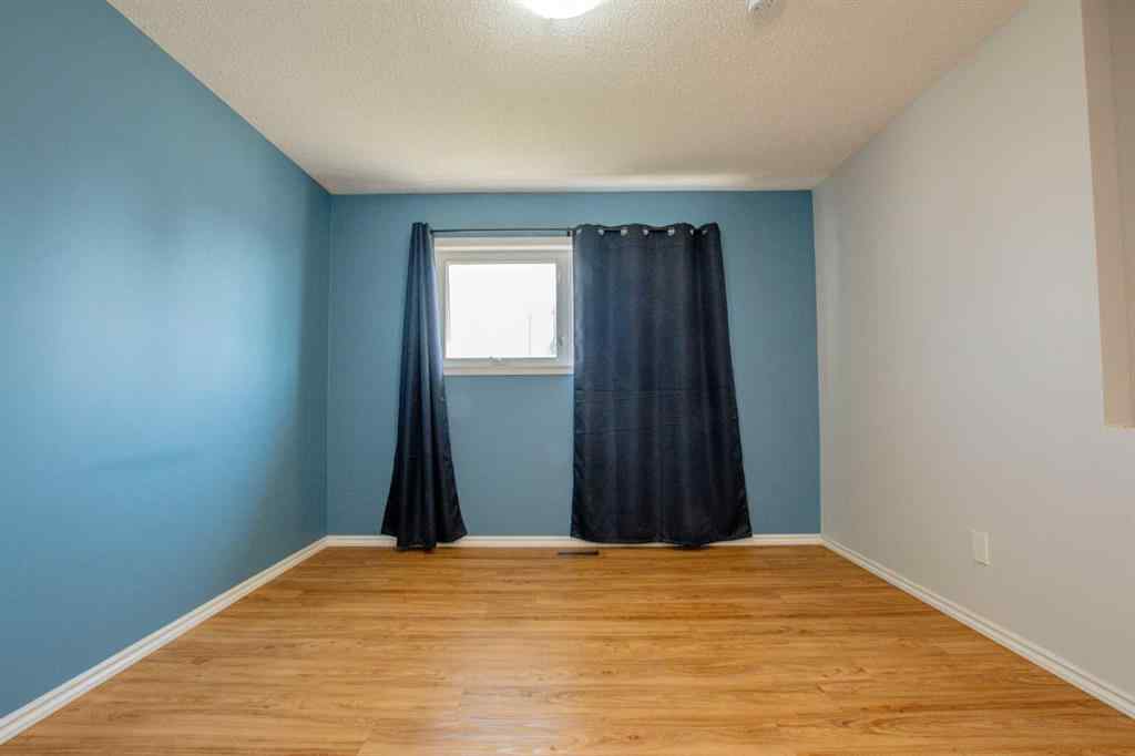 MLS® A2250540 - 11808 98 Street  in Crystal Ridge Grande Prairie, Residential