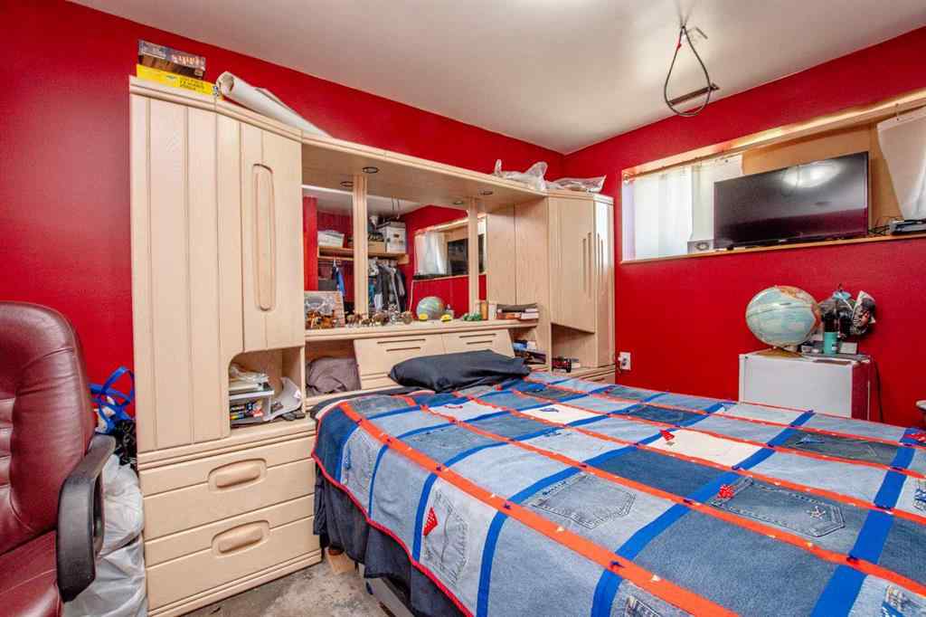MLS® A2250540 - 11808 98 Street  in Crystal Ridge Grande Prairie, Residential