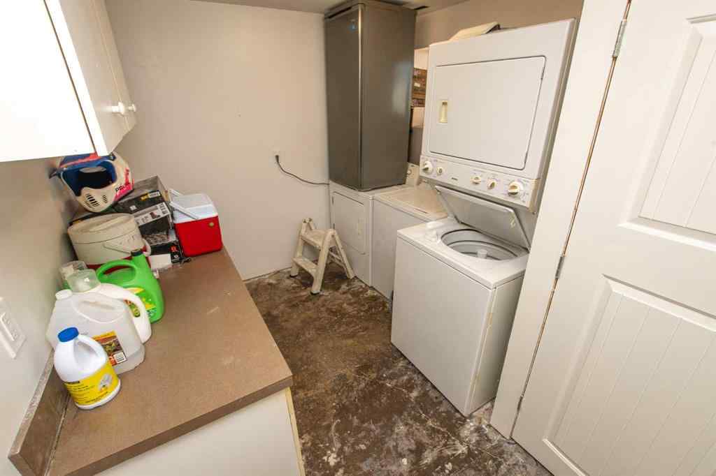 MLS® A2250540 - 11808 98 Street  in Crystal Ridge Grande Prairie, Residential