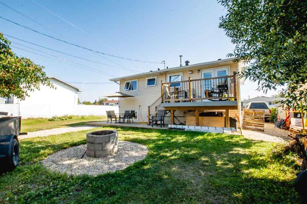 MLS® A2250540 - 11808 98 Street  in Crystal Ridge Grande Prairie, Residential