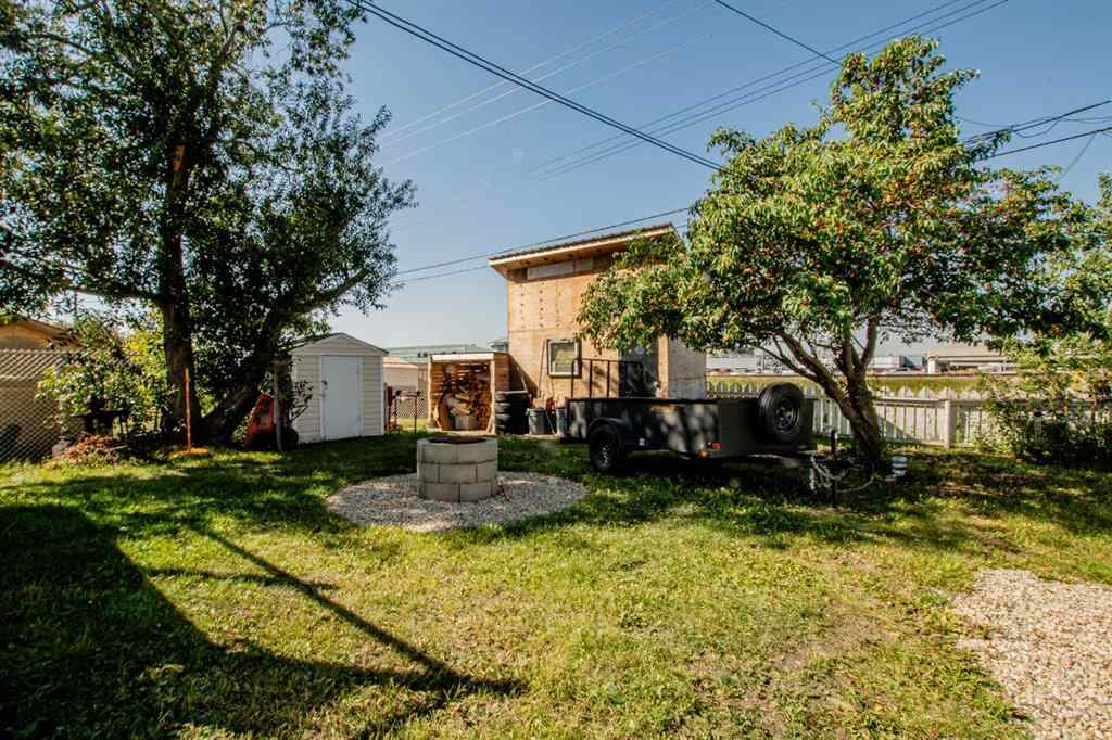MLS® A2250540 - 11808 98 Street  in Crystal Ridge Grande Prairie, Residential