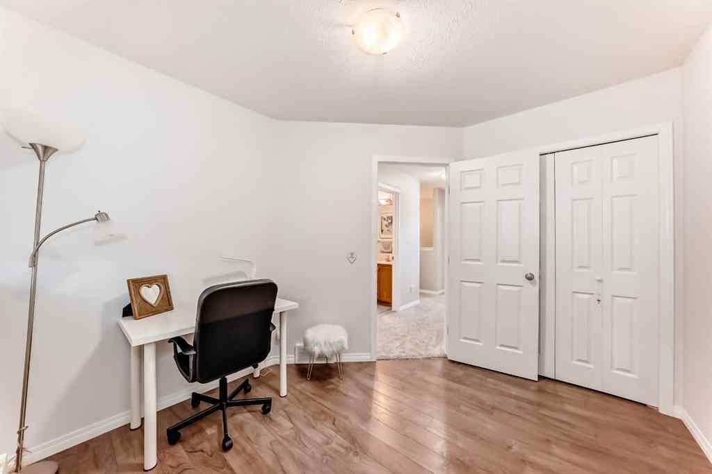 MLS® A2250547 - 1 Spring Meadows Bay  in Cimarron Meadows Okotoks, Residential