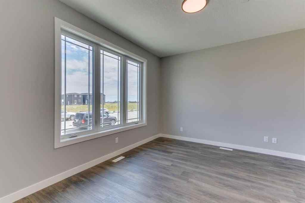 MLS® A2250554 - 469 Hotchkiss Drive SW in Hotchkiss Calgary, Residential