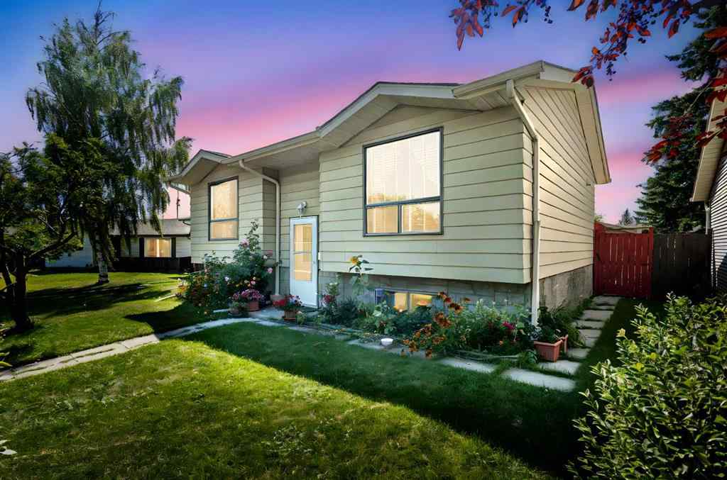 MLS® A2250566 - 84 Fallswater Road NE in Falconridge Calgary, Residential