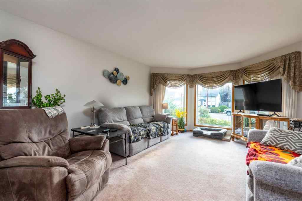 MLS® A2250570 - 3401 64 Avenue  in Parkview Estates Lloydminster, Residential