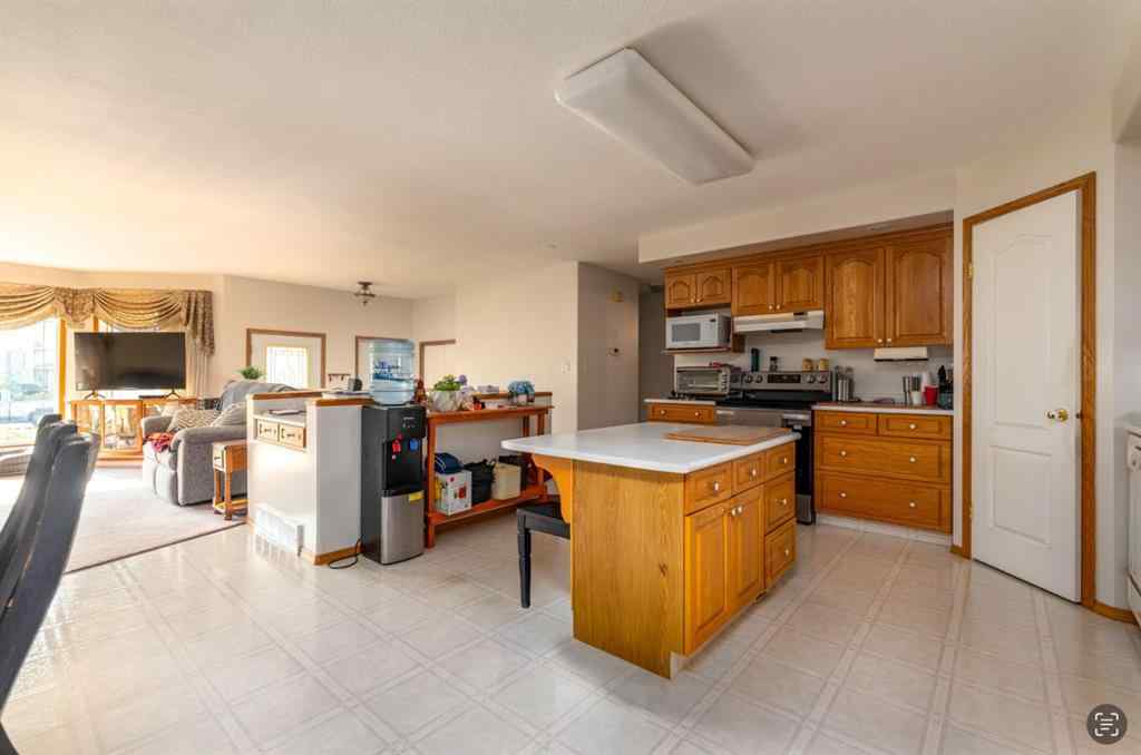 MLS® A2250570 - 3401 64 Avenue  in Parkview Estates Lloydminster, Residential