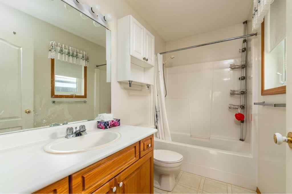 MLS® A2250570 - 3401 64 Avenue  in Parkview Estates Lloydminster, Residential