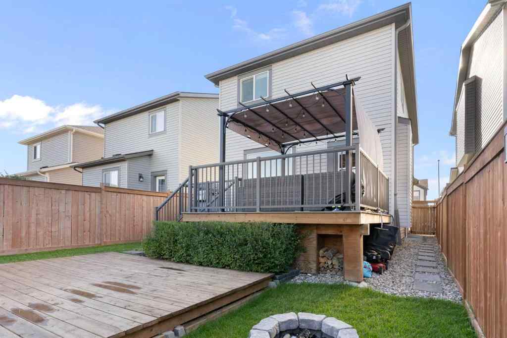 MLS® A2250576 - 452 Hillcrest Manor SW in Hillcrest Airdrie, Residential