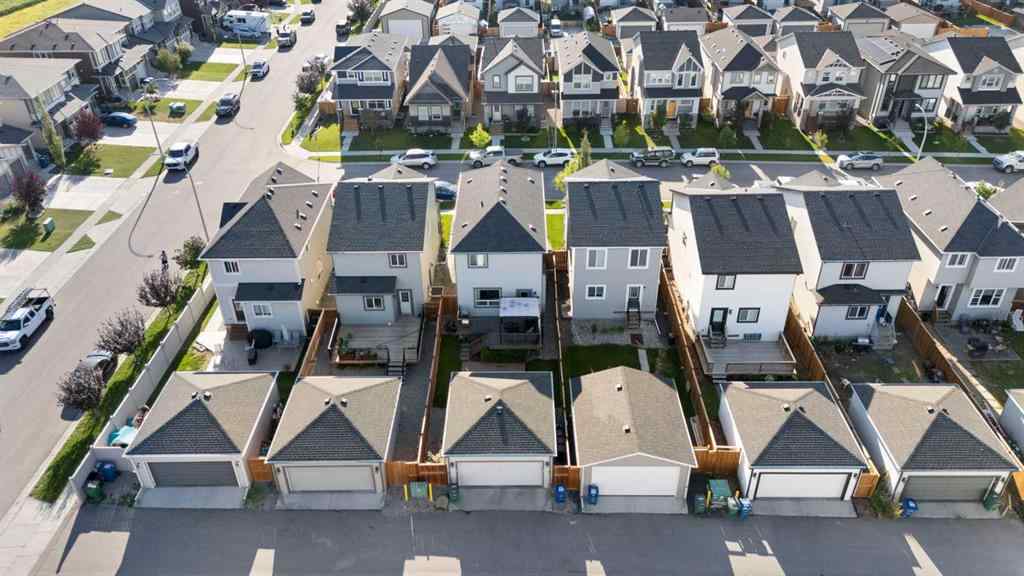 MLS® A2250576 - 452 Hillcrest Manor SW in Hillcrest Airdrie, Residential