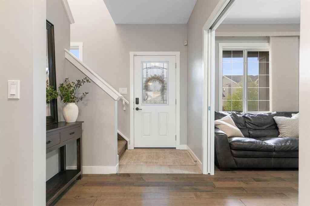 MLS® A2250576 - 452 Hillcrest Manor SW in Hillcrest Airdrie, Residential