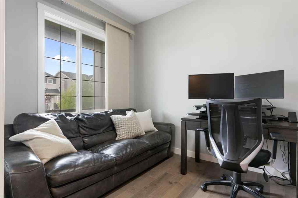 MLS® A2250576 - 452 Hillcrest Manor SW in Hillcrest Airdrie, Residential