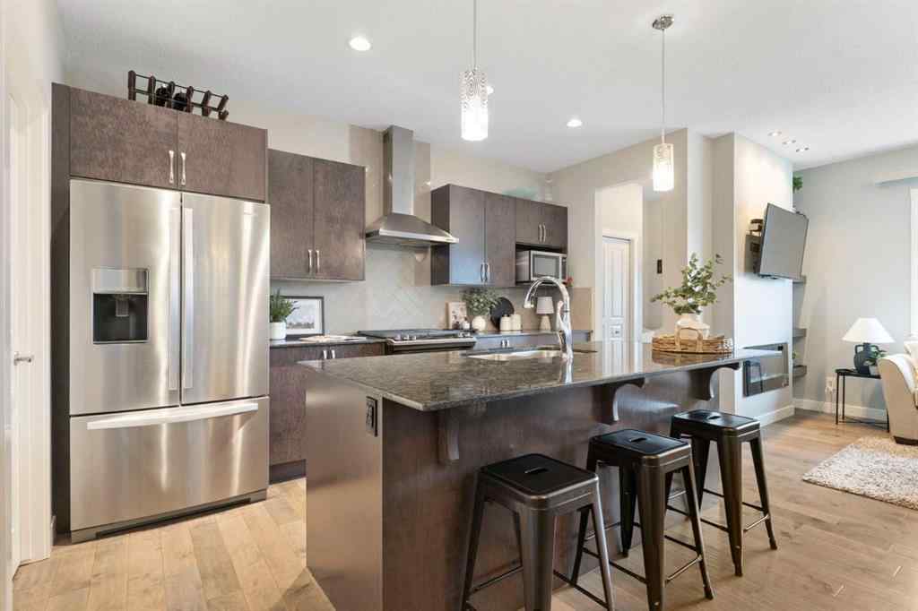 MLS® A2250576 - 452 Hillcrest Manor SW in Hillcrest Airdrie, Residential