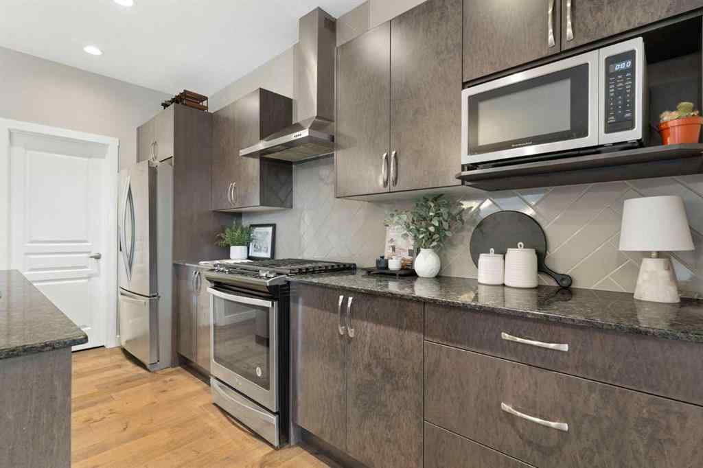 MLS® A2250576 - 452 Hillcrest Manor SW in Hillcrest Airdrie, Residential