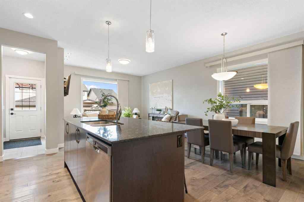 MLS® A2250576 - 452 Hillcrest Manor SW in Hillcrest Airdrie, Residential