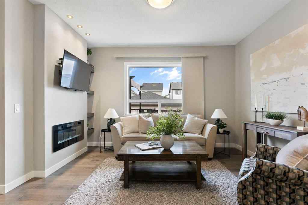 MLS® A2250576 - 452 Hillcrest Manor SW in Hillcrest Airdrie, Residential