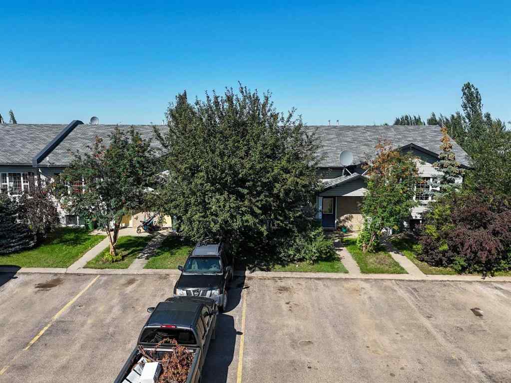 MLS® A2250579 - 10906 98 Avenue  in NONE La Crete, Multi-Family