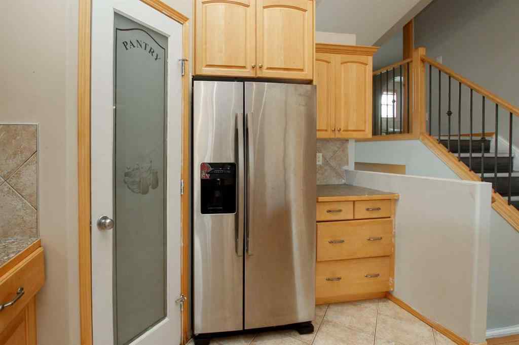 MLS® A2250580 - 43 Lindman Close  in Lakeway Landing Sylvan Lake, Residential