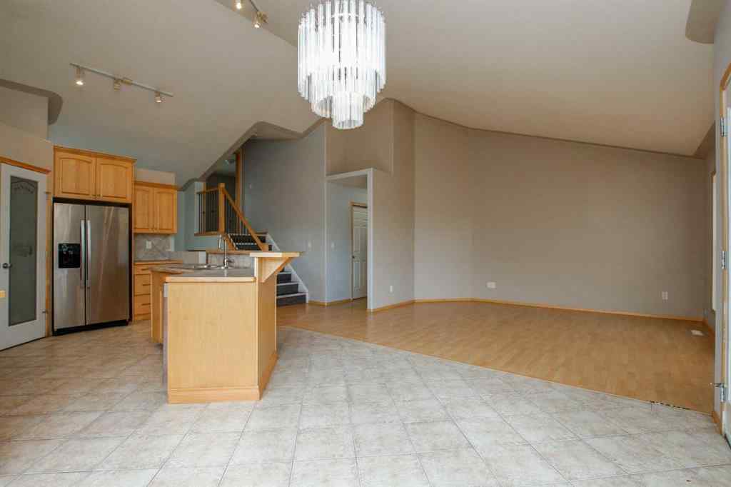 MLS® A2250580 - 43 Lindman Close  in Lakeway Landing Sylvan Lake, Residential