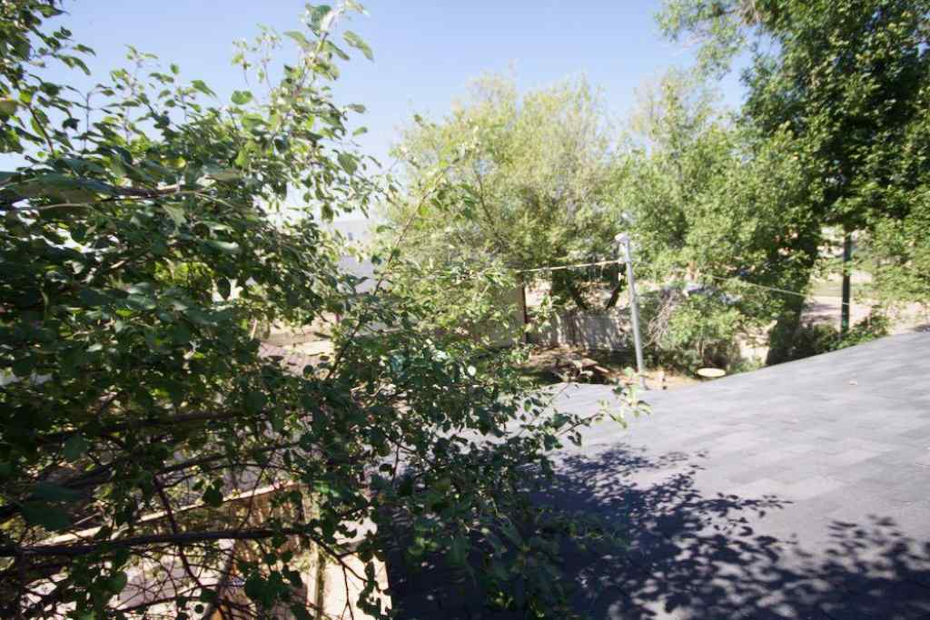 MLS® A2250590 - 25 4 Street NE in Redcliff Industrial Redcliff, Residential