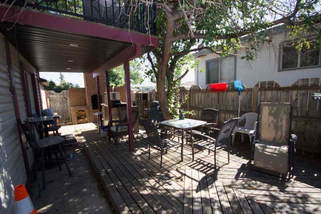 MLS® A2250590 - 25 4 Street NE in Redcliff Industrial Redcliff, Residential