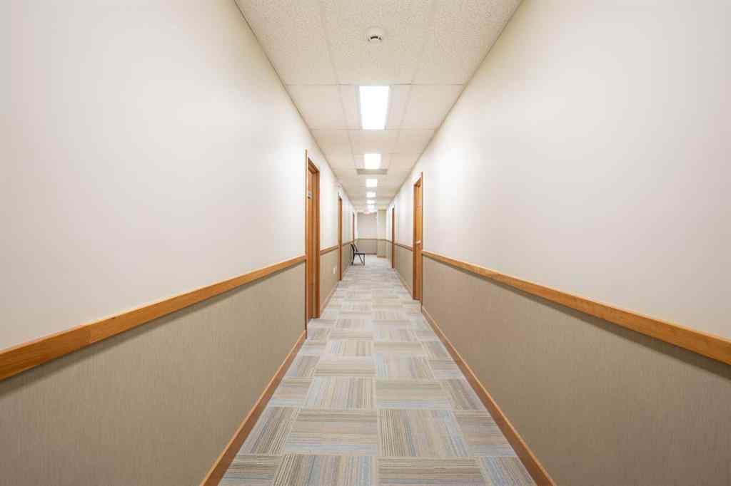 MLS® A2250591 - 5007 46 Street  in Downtown Sylvan Lake, Commercial