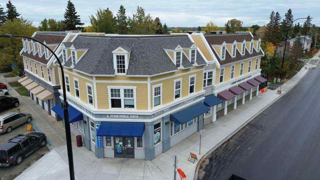 MLS® A2250591 - 5007 46 Street  in Downtown Sylvan Lake, Commercial
