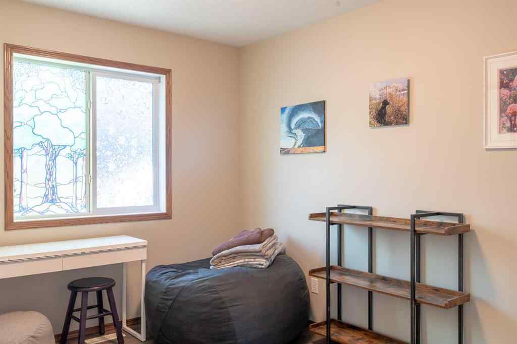 MLS® A2250592 - 6304 59 Street  in Lucas Heights Ponoka, Residential