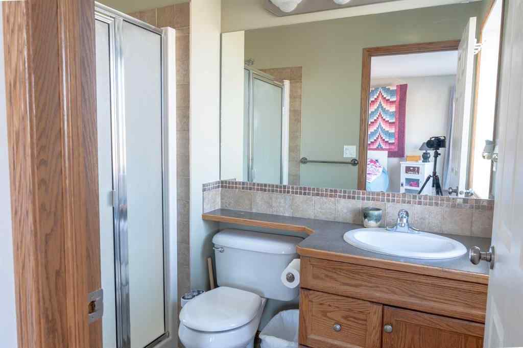 MLS® A2250592 - 6304 59 Street  in Lucas Heights Ponoka, Residential