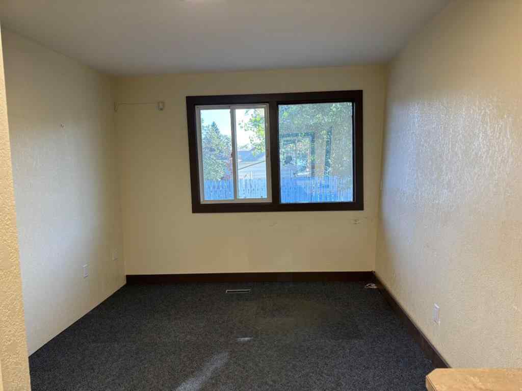 MLS® A2250596 - 5 S 1 ST  W in NONE Magrath, Commercial