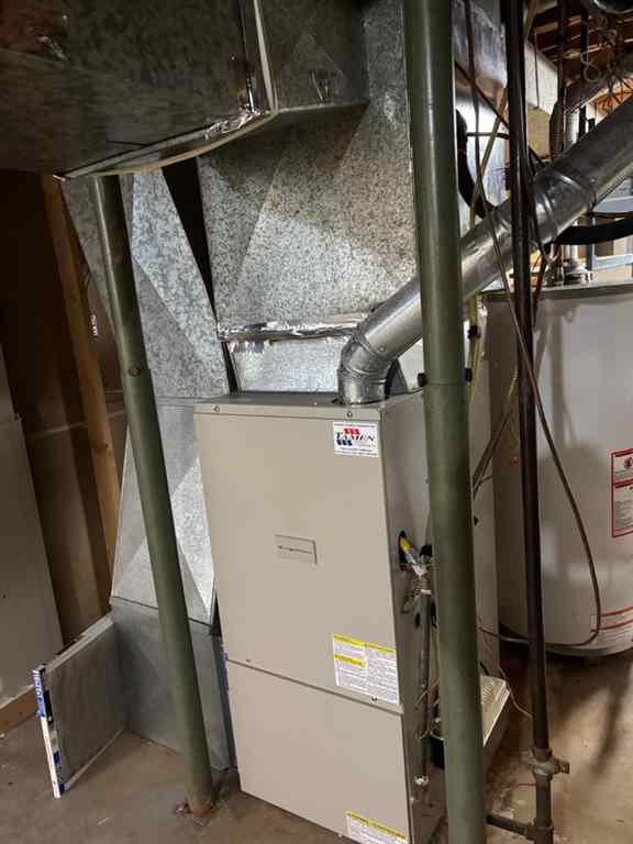 MLS® A2250596 - 5 S 1 ST  W in NONE Magrath, Commercial
