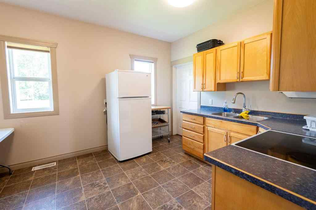 MLS® A2250601 - 9109 94 Street  in NONE La Crete, Commercial