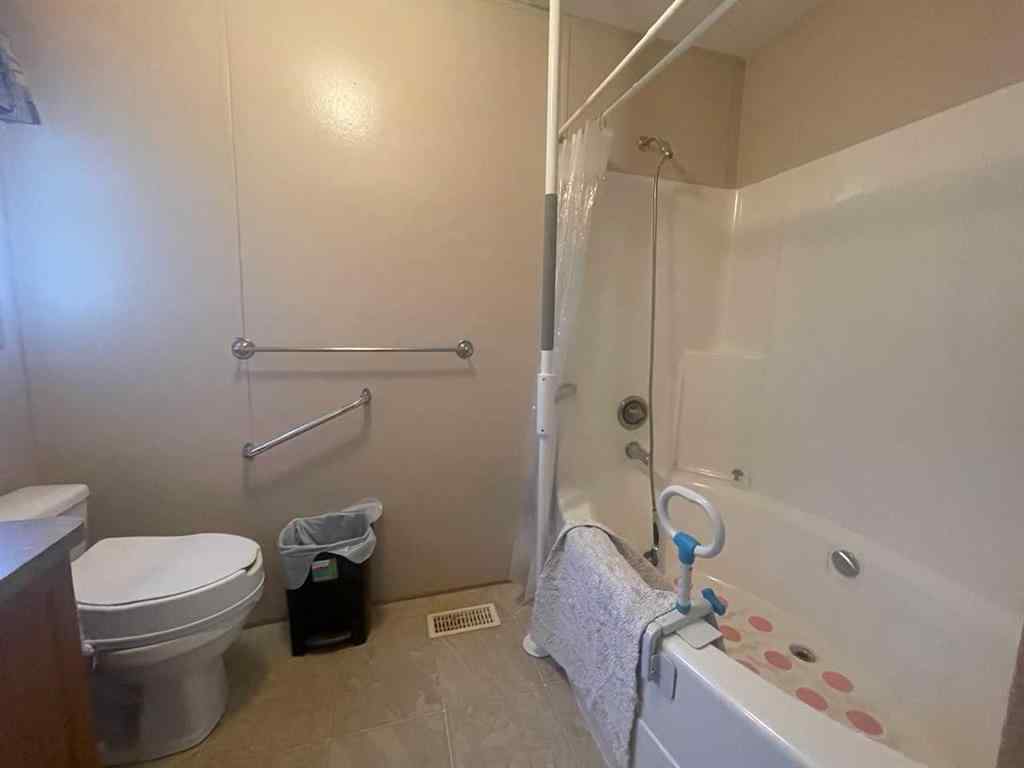 MLS® A2250603 - 1549 15 Street Crescent  in NONE Wainwright, Residential