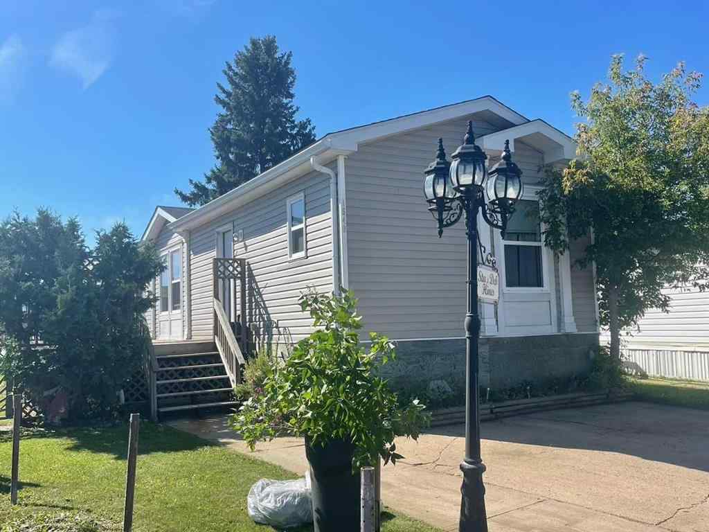 MLS® A2250603 - 1549 15 Street Crescent  in NONE Wainwright, Residential