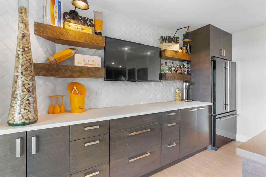 MLS® A2250604 - 732 West Chestermere Drive  in West Chestermere Drive Chestermere, Residential