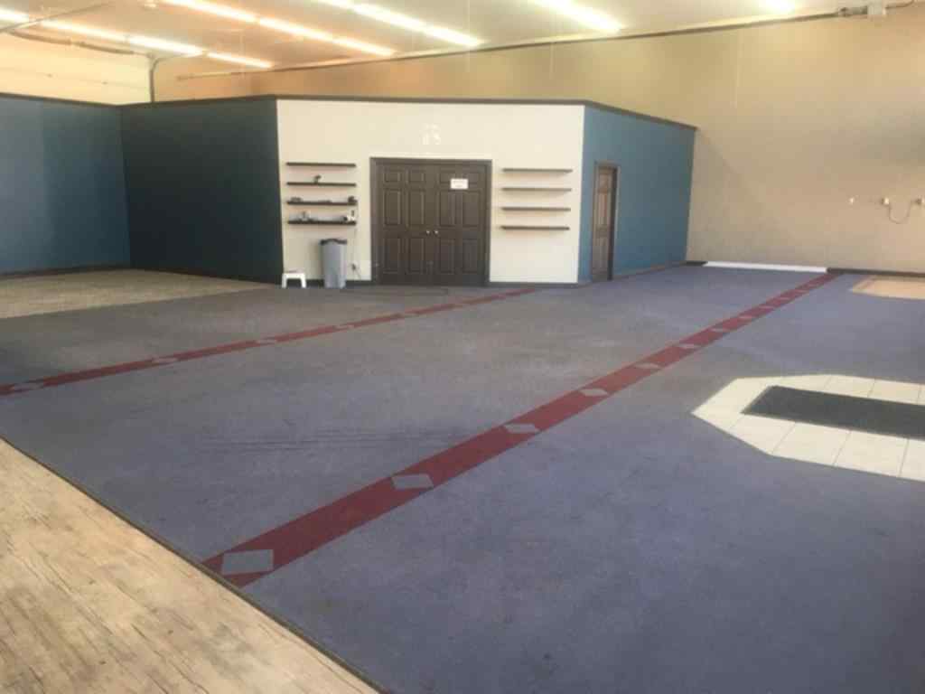 MLS® A2250607 - Unit #Bay 3 4213 42 nd Avenue N in NONE Whitecourt, Commercial