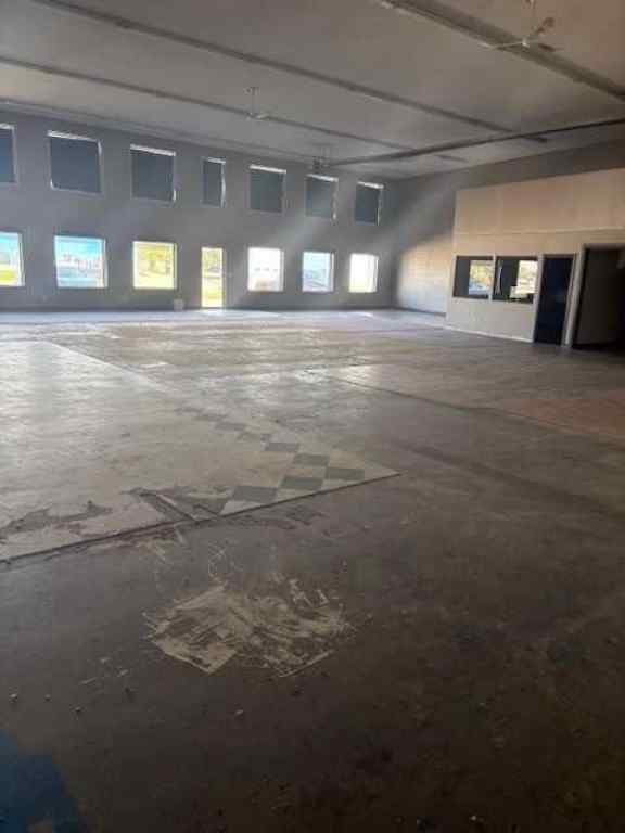 MLS® A2250607 - Unit #Bay 3 4213 42 nd Avenue N in NONE Whitecourt, Commercial