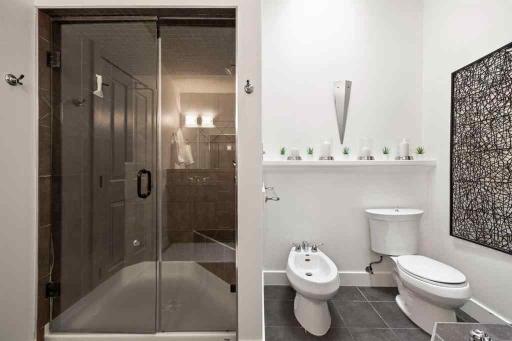 MLS® A2250626 - 1721 32 Avenue SW in South Calgary Calgary, Residential