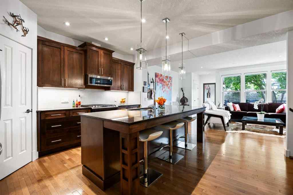 MLS® A2250626 - 1721 32 Avenue SW in South Calgary Calgary, Residential