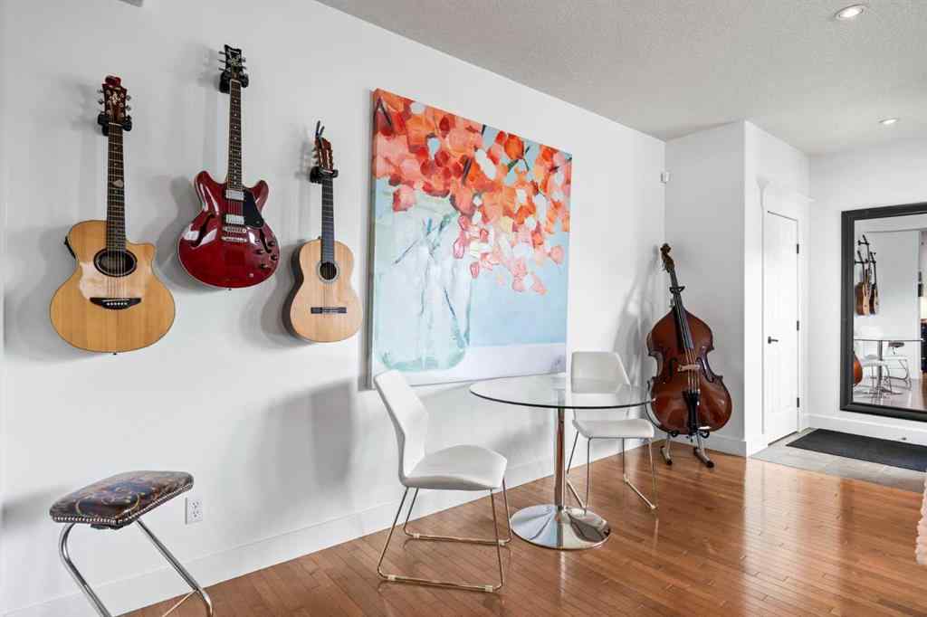 MLS® A2250626 - 1721 32 Avenue SW in South Calgary Calgary, Residential