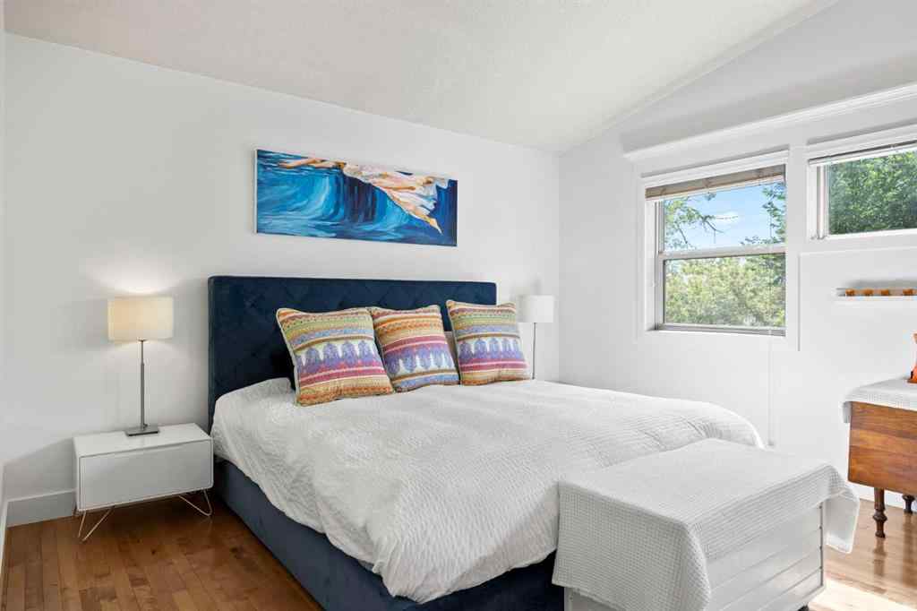 MLS® A2250626 - 1721 32 Avenue SW in South Calgary Calgary, Residential